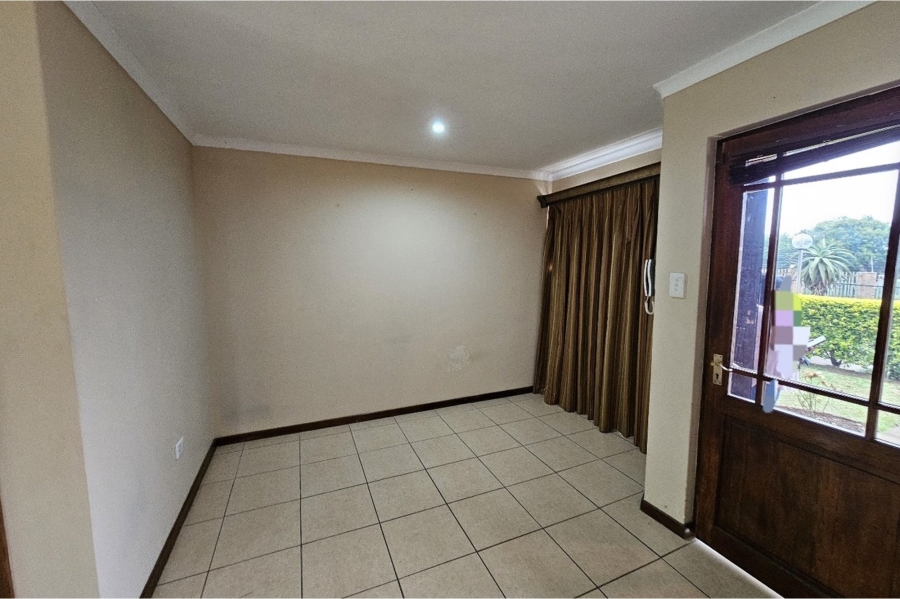 3 Bedroom Property for Sale in Hayfields KwaZulu-Natal