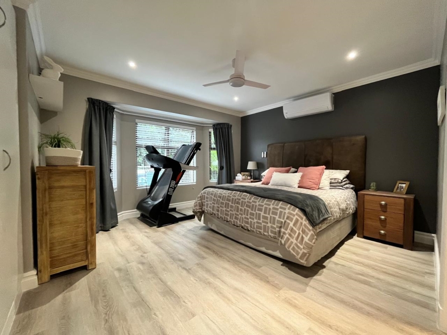 4 Bedroom Property for Sale in Seaward Estate KwaZulu-Natal
