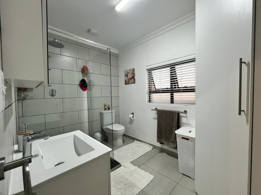 4 Bedroom Property for Sale in Seaward Estate KwaZulu-Natal