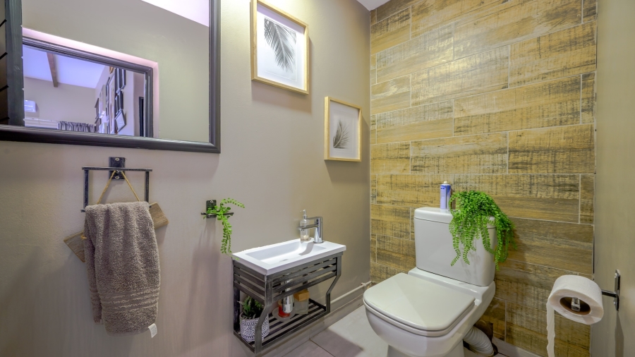 7 Bedroom Property for Sale in Ballito Central KwaZulu-Natal