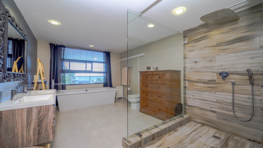 7 Bedroom Property for Sale in Ballito Central KwaZulu-Natal