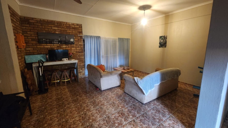 4 Bedroom Property for Sale in Uvongo KwaZulu-Natal