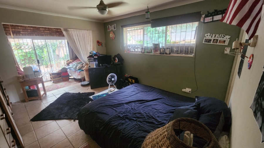 4 Bedroom Property for Sale in Uvongo KwaZulu-Natal