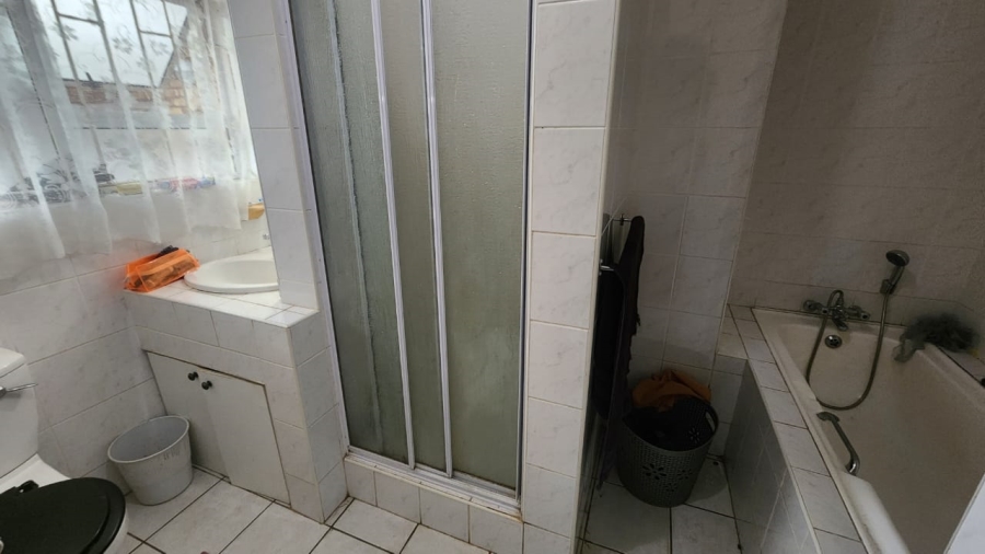 4 Bedroom Property for Sale in Uvongo KwaZulu-Natal