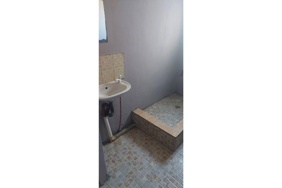 2 Bedroom Property for Sale in Stonebridge KwaZulu-Natal