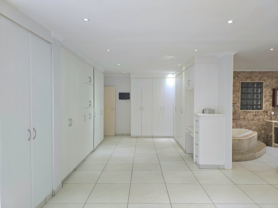 4 Bedroom Property for Sale in Birdswood KwaZulu-Natal