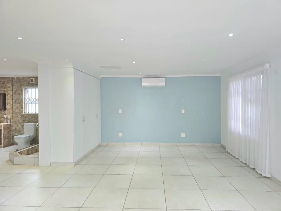 4 Bedroom Property for Sale in Birdswood KwaZulu-Natal