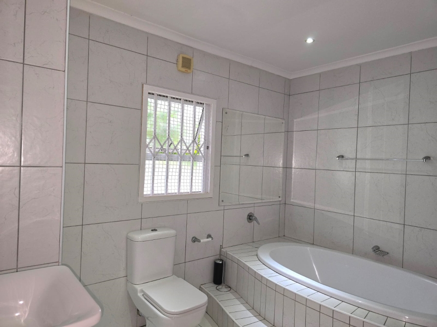 4 Bedroom Property for Sale in Birdswood KwaZulu-Natal