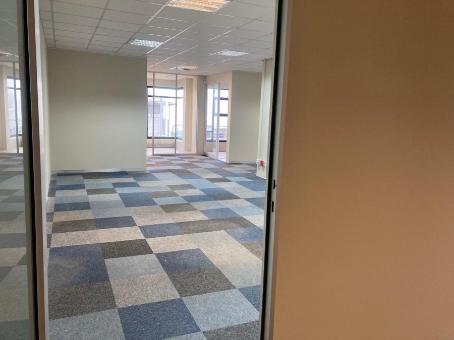 To Let commercial Property for Rent in Umhlanga Ridge KwaZulu-Natal