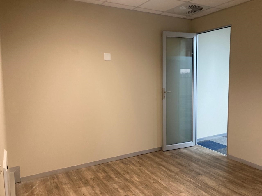 To Let commercial Property for Rent in Umhlanga Ridge KwaZulu-Natal