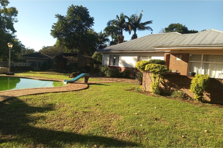 7 Bedroom Property for Sale in Athlone KwaZulu-Natal