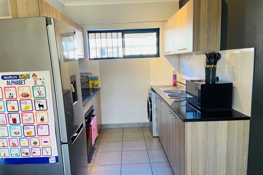 To Let 2 Bedroom Property for Rent in Athlone Park KwaZulu-Natal