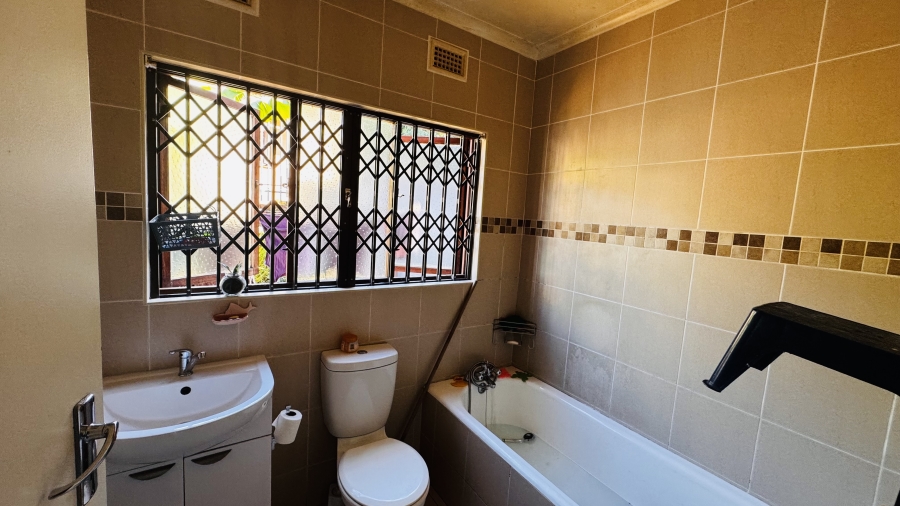 4 Bedroom Property for Sale in Malvern KwaZulu-Natal
