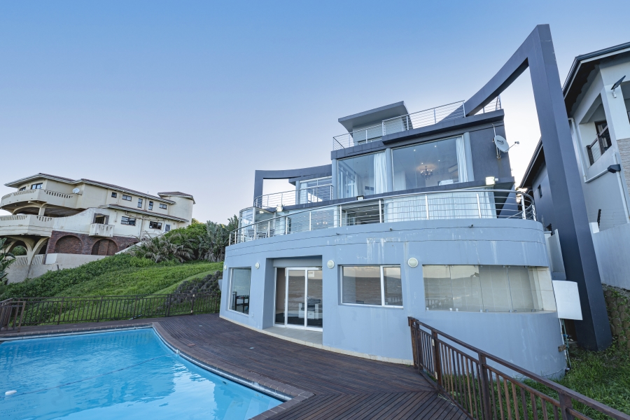 5 Bedroom Property for Sale in Tinley Manor KwaZulu-Natal