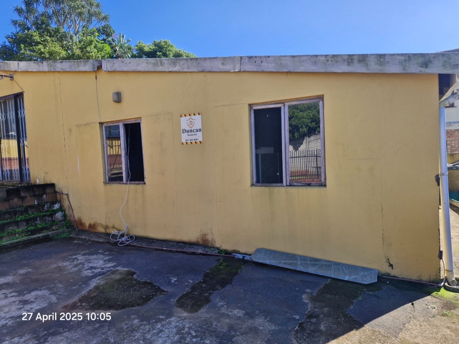 3 Bedroom Property for Sale in Mount Vernon KwaZulu-Natal