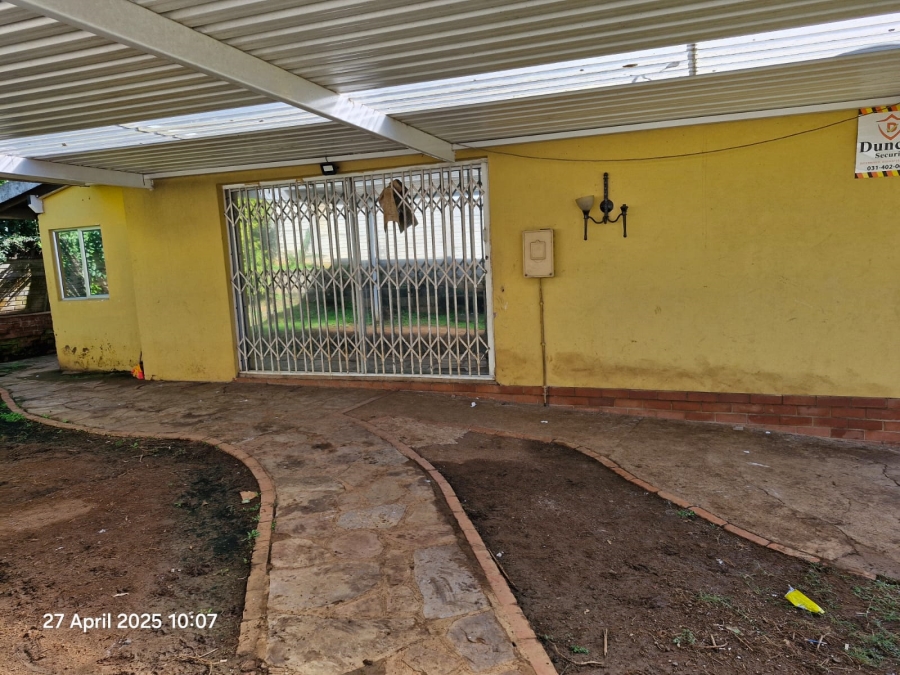 3 Bedroom Property for Sale in Mount Vernon KwaZulu-Natal