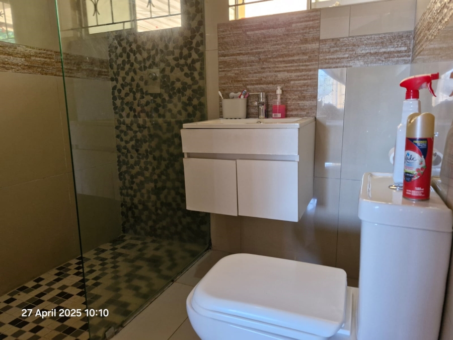 3 Bedroom Property for Sale in Mount Vernon KwaZulu-Natal