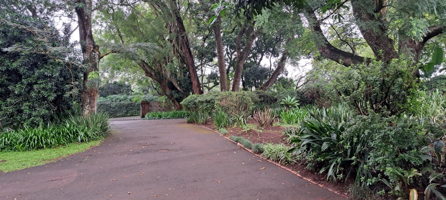 1 Bedroom Property for Sale in Kloof KwaZulu-Natal