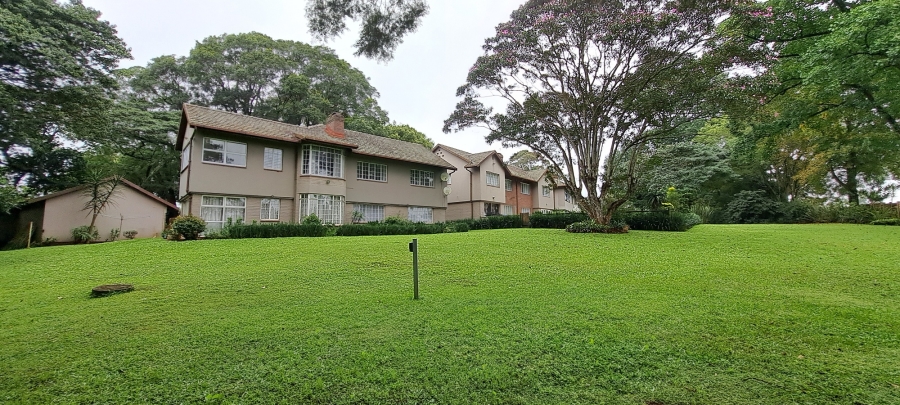 1 Bedroom Property for Sale in Kloof KwaZulu-Natal