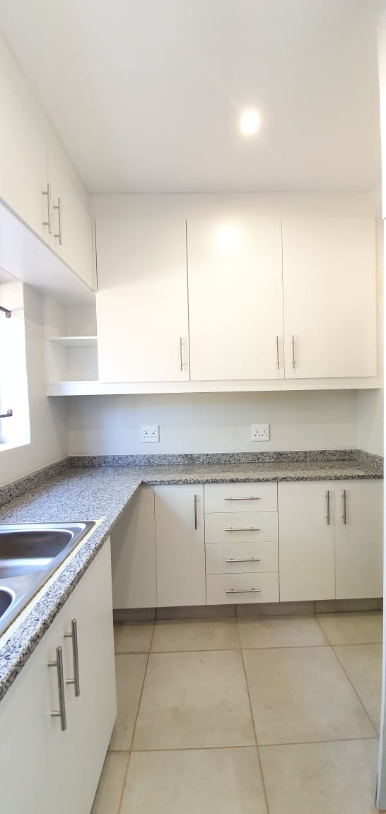 1 Bedroom Property for Sale in Kloof KwaZulu-Natal