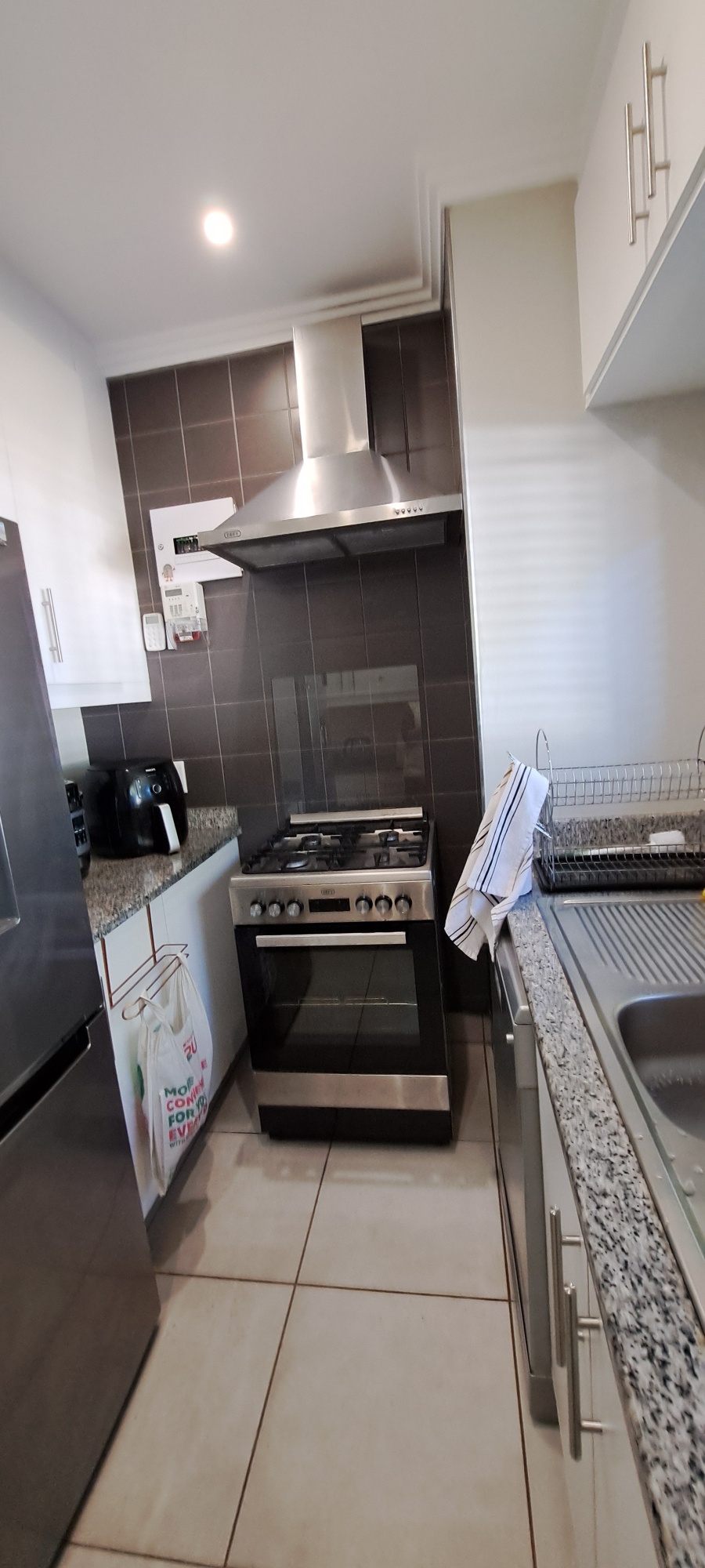 1 Bedroom Property for Sale in Kloof KwaZulu-Natal