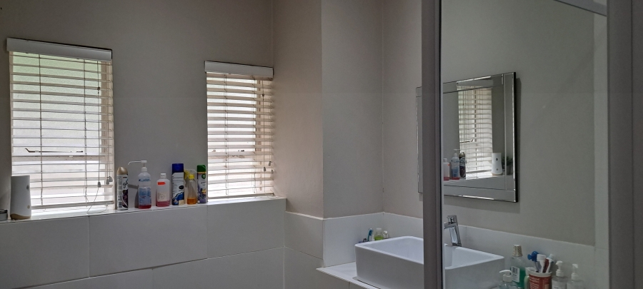 1 Bedroom Property for Sale in Gillitts KwaZulu-Natal