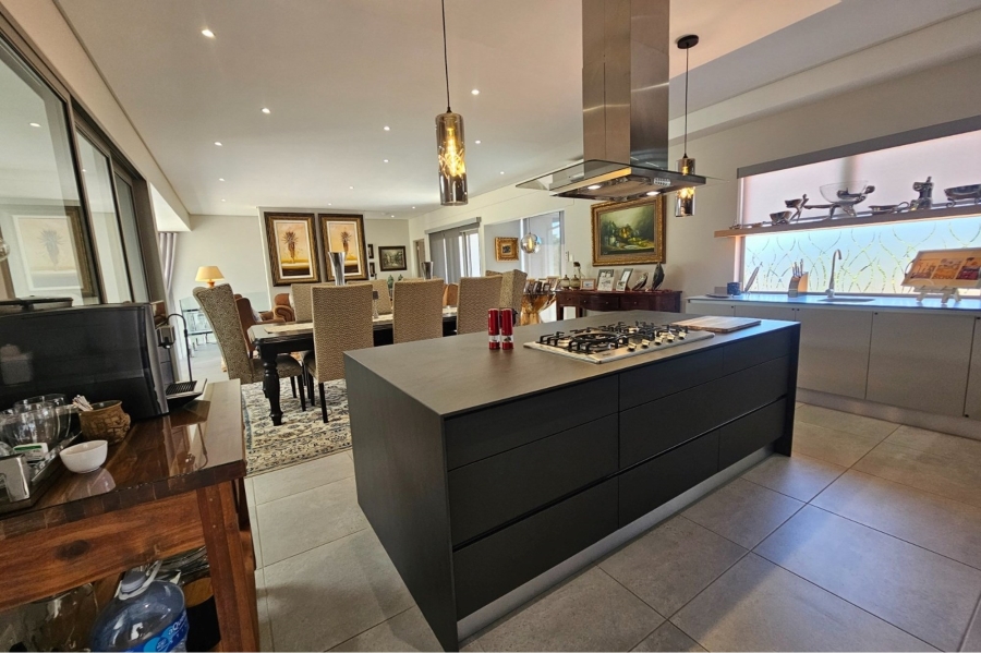 5 Bedroom Property for Sale in Port Zimbali KwaZulu-Natal