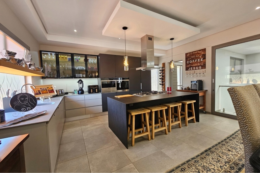 5 Bedroom Property for Sale in Port Zimbali KwaZulu-Natal