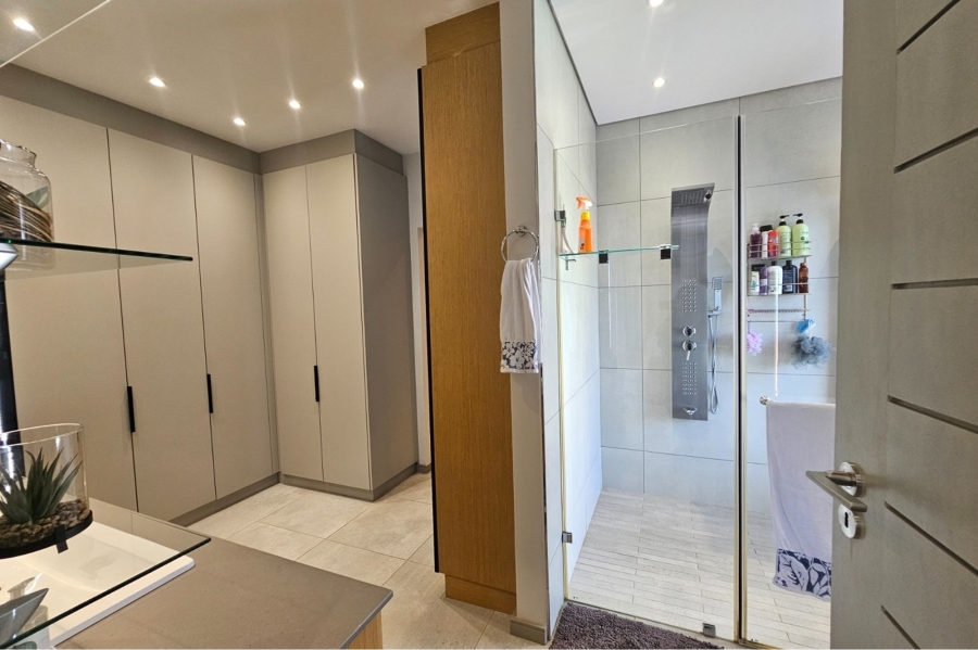 5 Bedroom Property for Sale in Port Zimbali KwaZulu-Natal