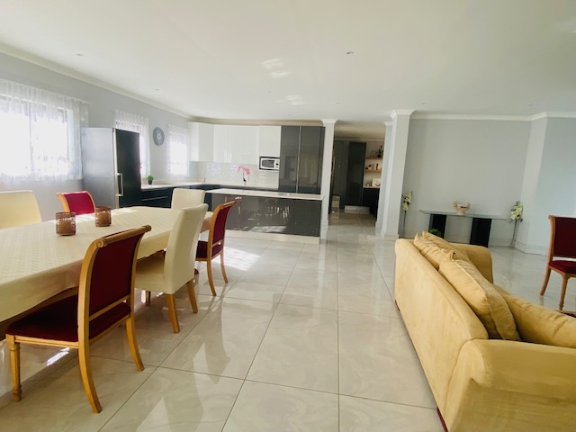 To Let 4 Bedroom Property for Rent in Mzingazi Golf Estate KwaZulu-Natal