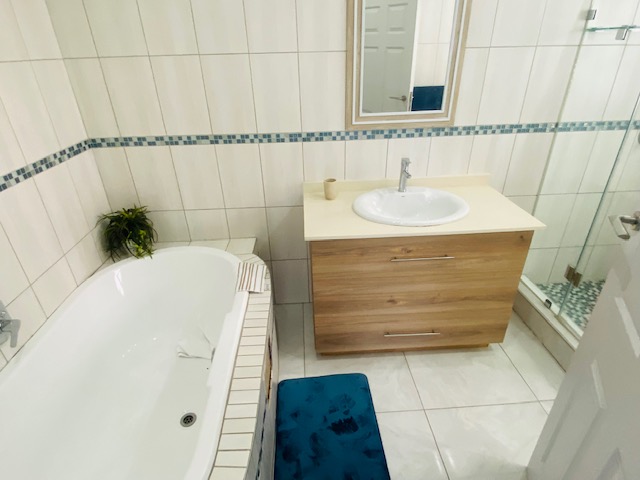 To Let 4 Bedroom Property for Rent in Mzingazi Golf Estate KwaZulu-Natal