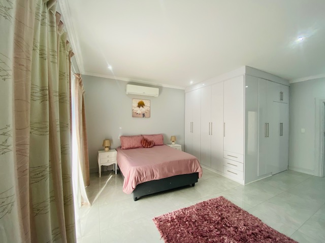 To Let 4 Bedroom Property for Rent in Mzingazi Golf Estate KwaZulu-Natal