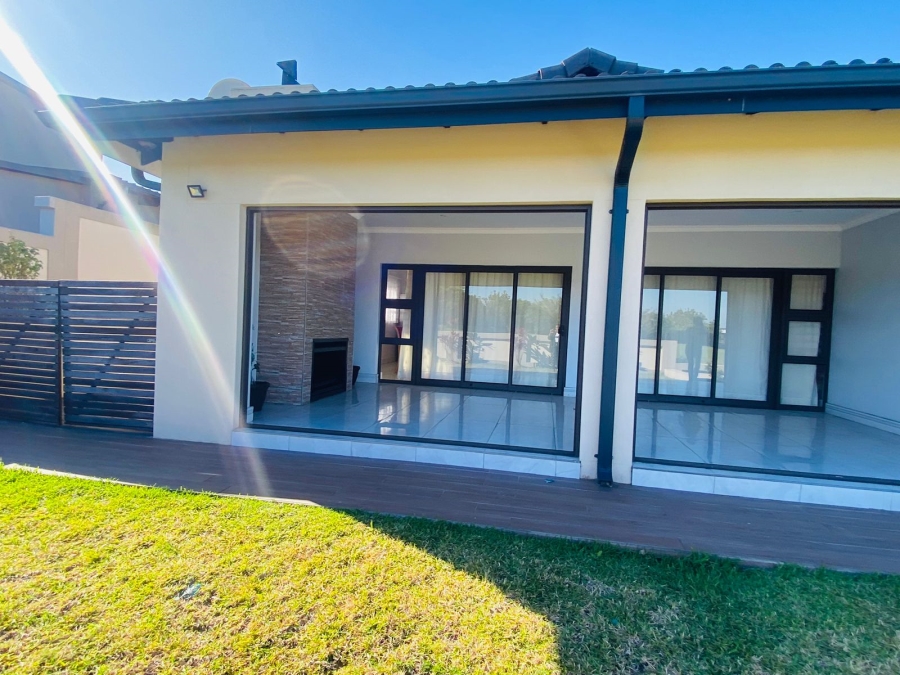 To Let 4 Bedroom Property for Rent in Mzingazi Golf Estate KwaZulu-Natal