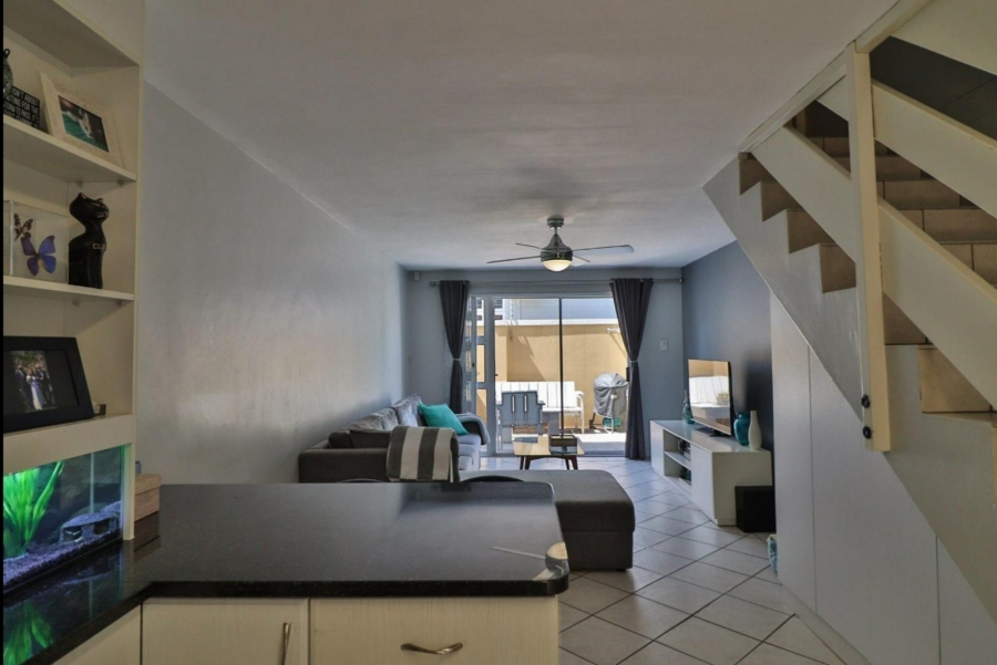 2 Bedroom Property for Sale in Glenwood KwaZulu-Natal