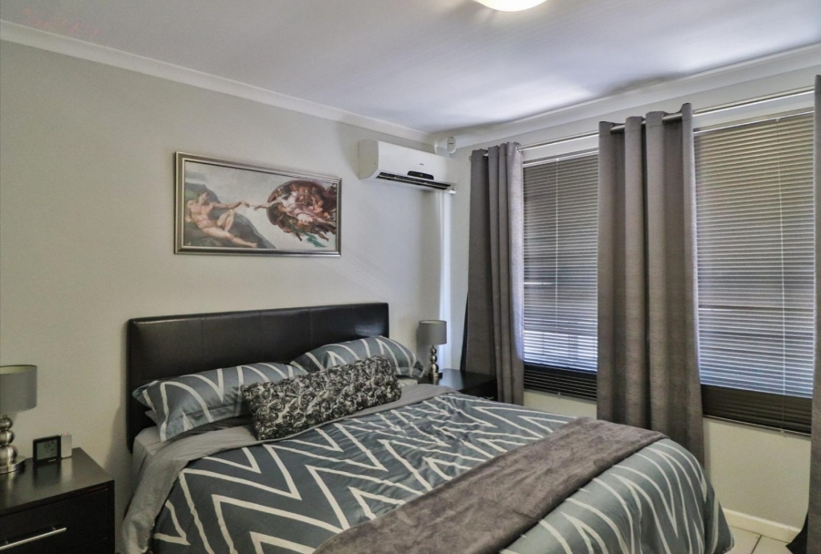 2 Bedroom Property for Sale in Glenwood KwaZulu-Natal