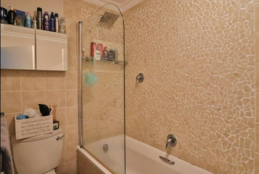 2 Bedroom Property for Sale in Glenwood KwaZulu-Natal