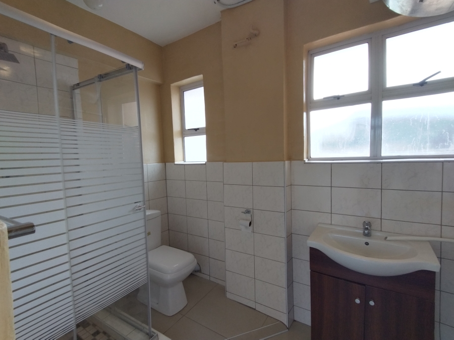 2 Bedroom Property for Sale in Essenwood KwaZulu-Natal