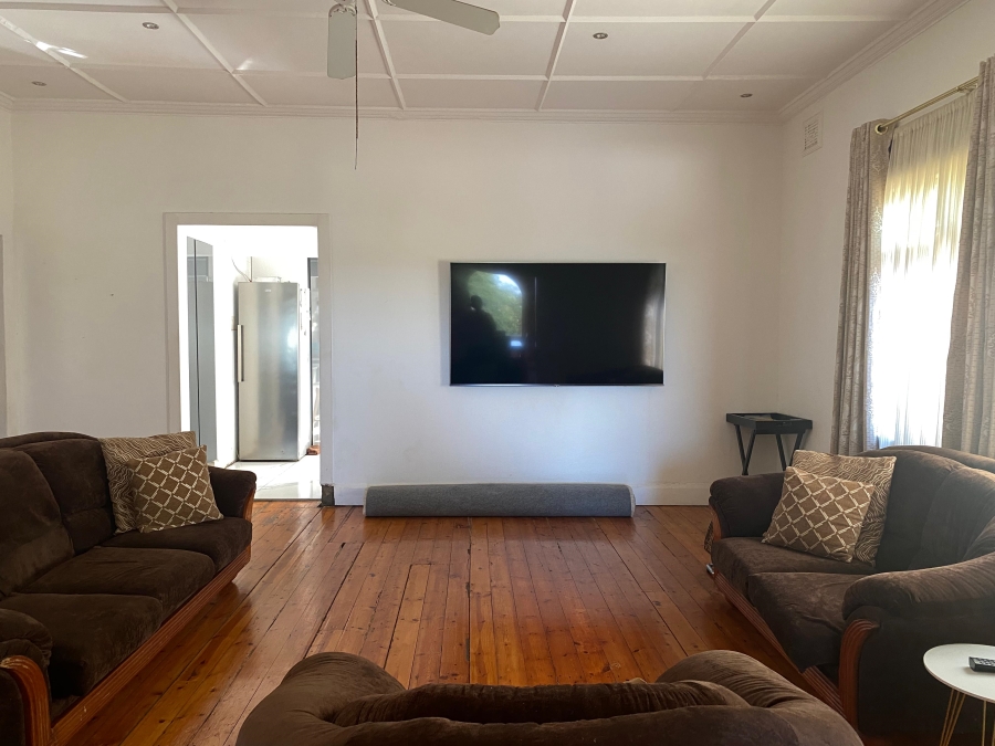 4 Bedroom Property for Sale in Glenwood KwaZulu-Natal