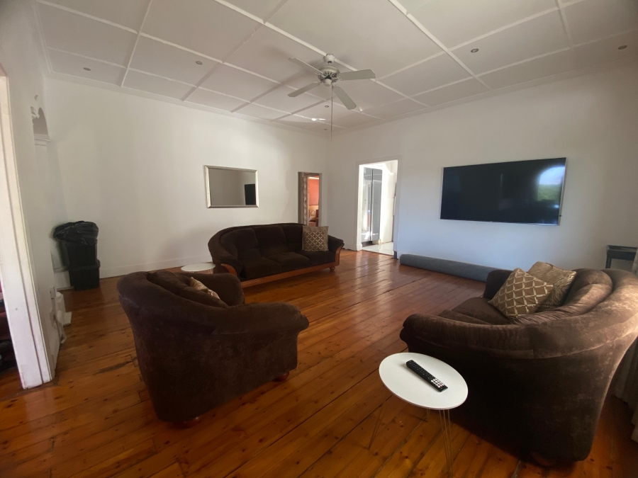 4 Bedroom Property for Sale in Glenwood KwaZulu-Natal