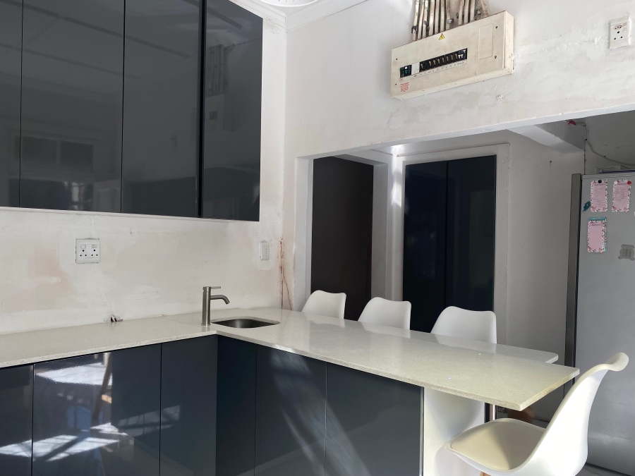 4 Bedroom Property for Sale in Glenwood KwaZulu-Natal