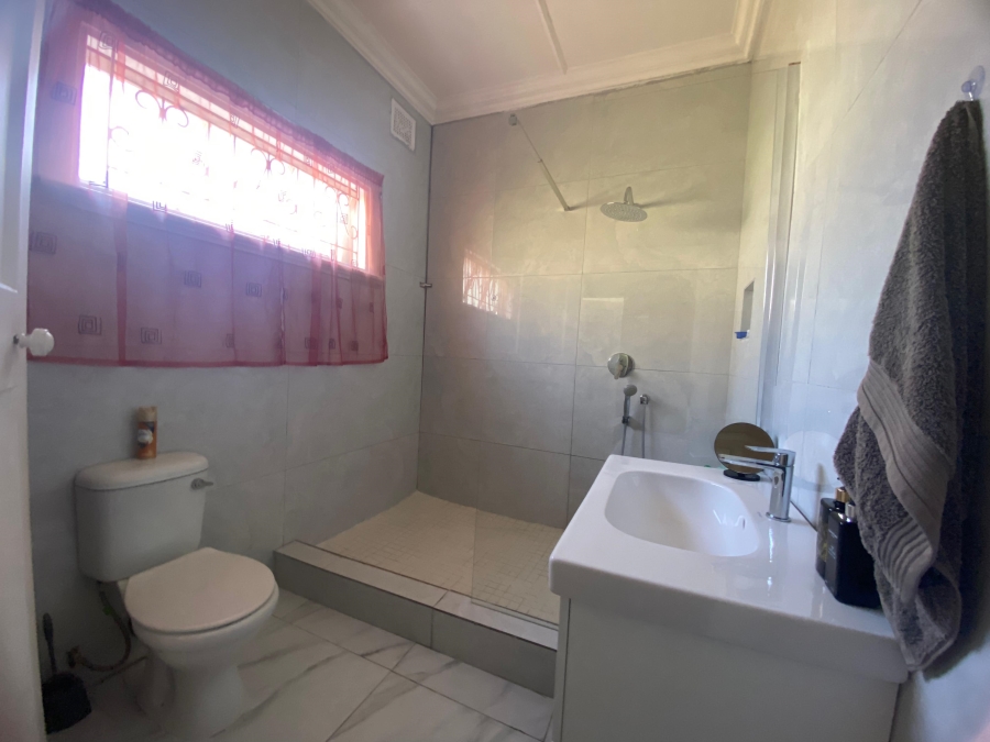 4 Bedroom Property for Sale in Glenwood KwaZulu-Natal