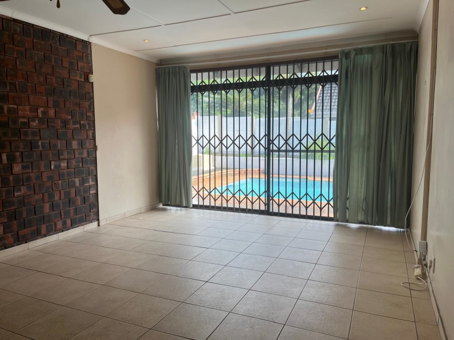 3 Bedroom Property for Sale in Meer En See KwaZulu-Natal
