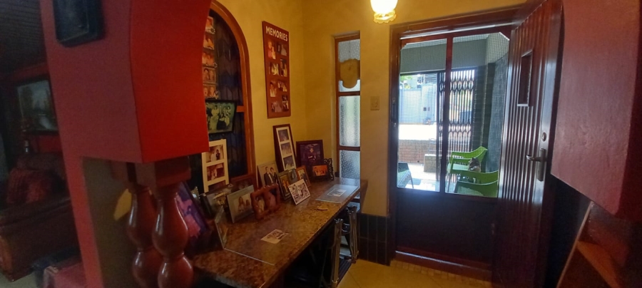 5 Bedroom Property for Sale in Malvern KwaZulu-Natal