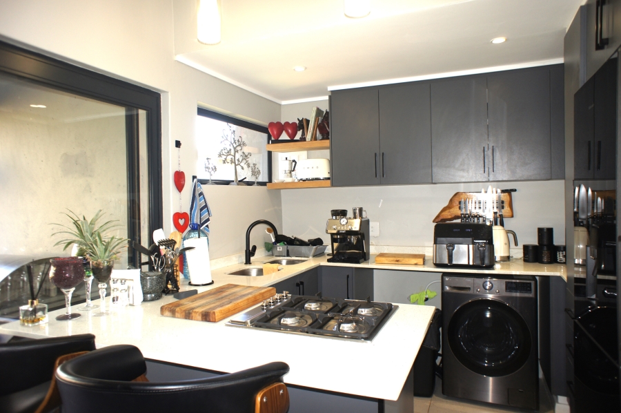 To Let 2 Bedroom Property for Rent in Palm Lakes Estate KwaZulu-Natal