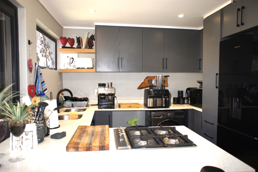 To Let 2 Bedroom Property for Rent in Palm Lakes Estate KwaZulu-Natal