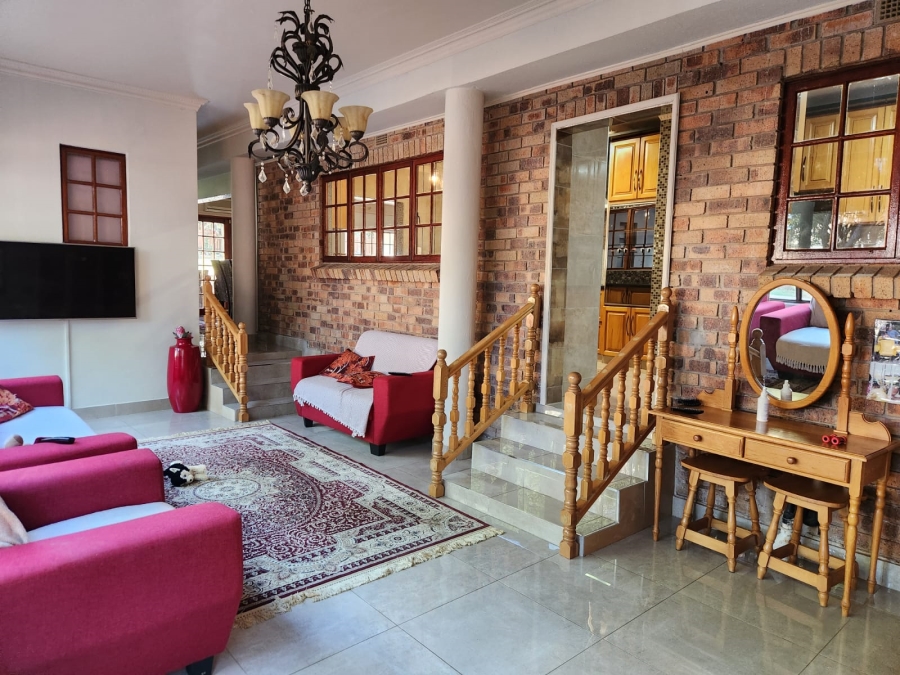 4 Bedroom Property for Sale in Hillcrest Central KwaZulu-Natal