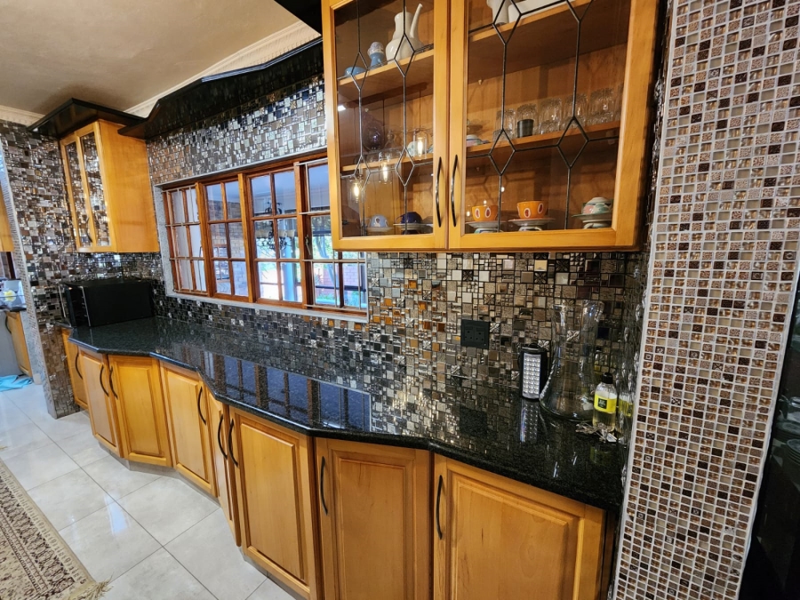 4 Bedroom Property for Sale in Hillcrest Central KwaZulu-Natal