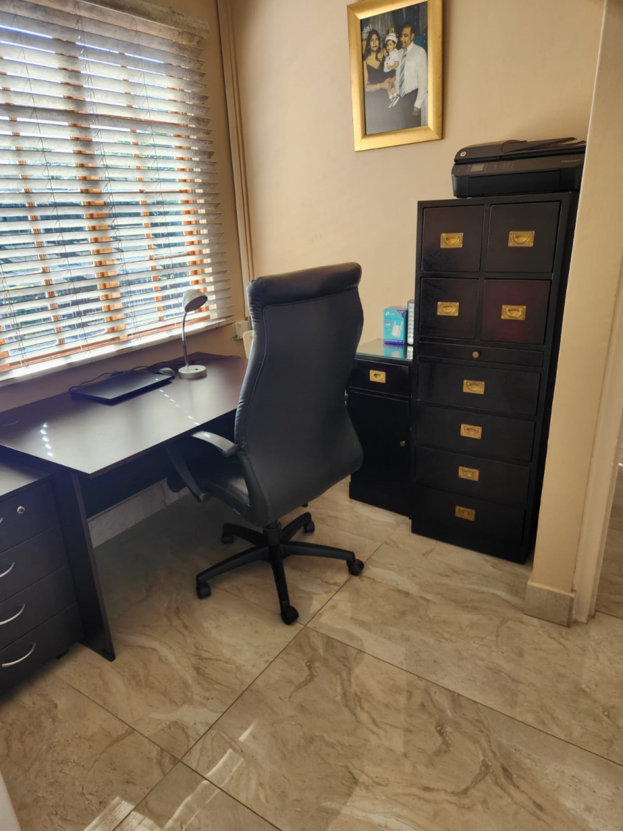 4 Bedroom Property for Sale in Hillcrest Central KwaZulu-Natal