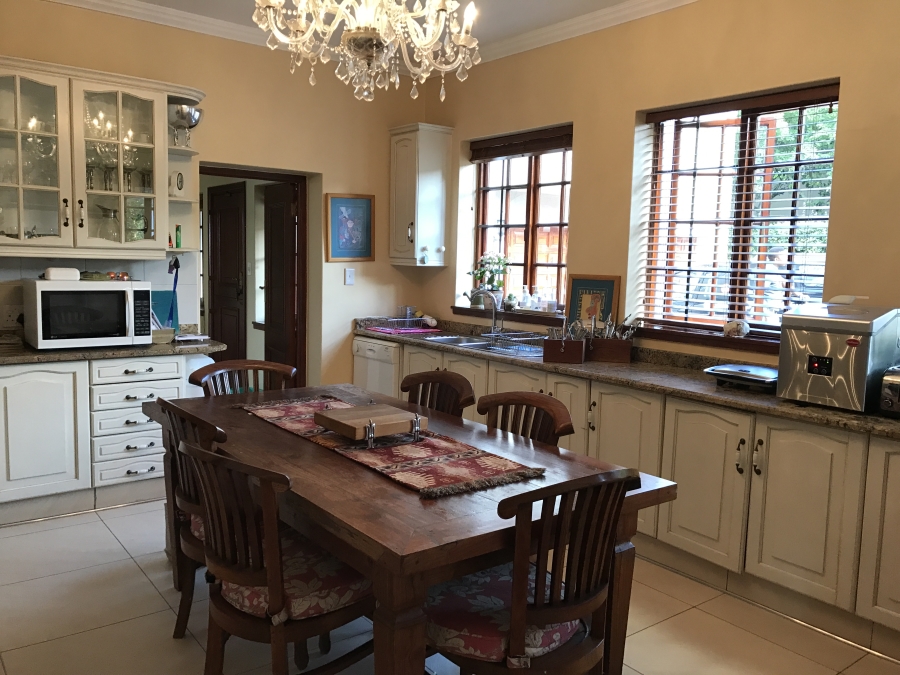 To Let 5 Bedroom Property for Rent in Hilton Central KwaZulu-Natal