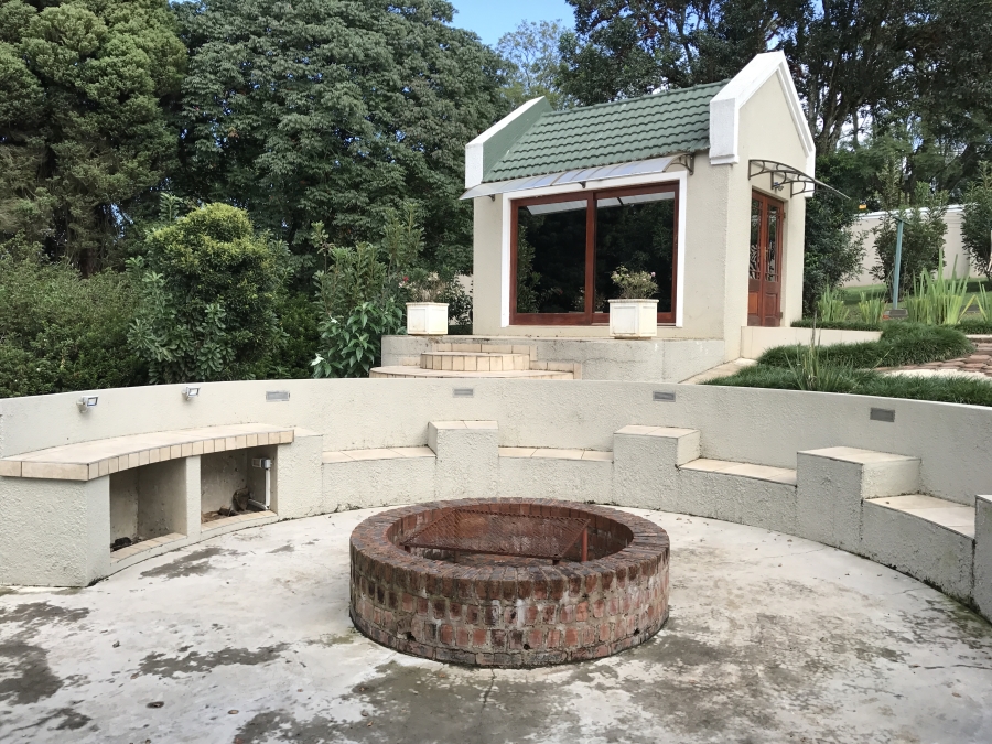 To Let 5 Bedroom Property for Rent in Hilton Central KwaZulu-Natal